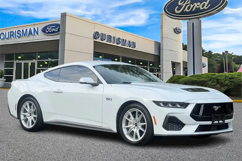 2024 Ford Mustang GT Premium photo 1