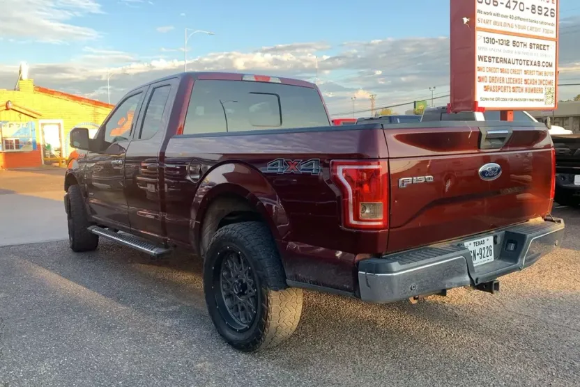 2015 Ford F-150 photo 1