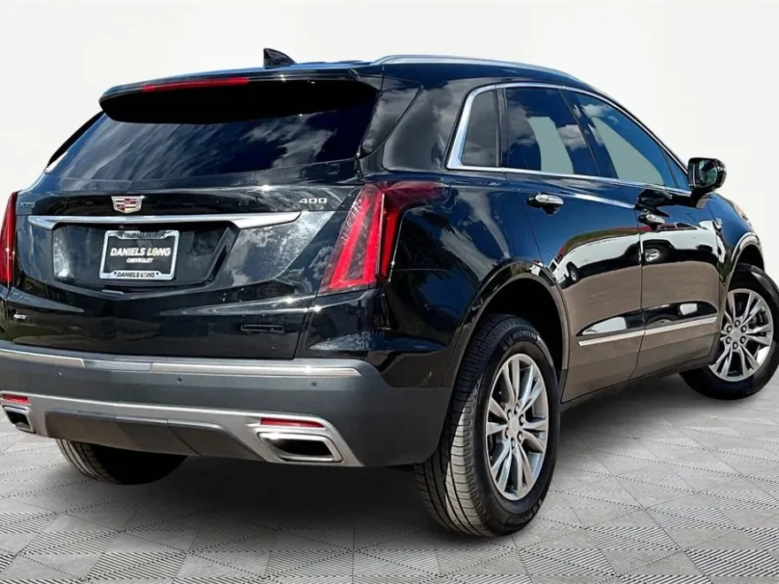 2022 Cadillac XT5 Premium Luxury photo 1
