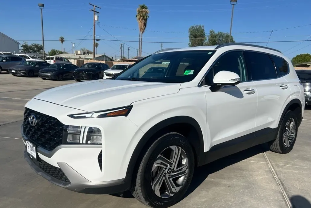 2023 Hyundai Santa Fe SEL photo 1