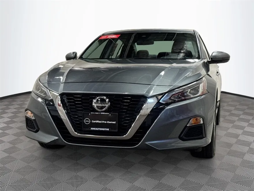 2022 Nissan Altima 2.5 SV photo 1