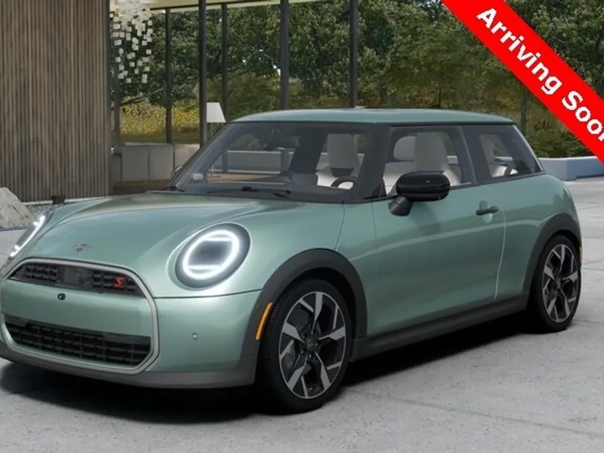 2026 Mini Cooper S Iconic photo 1