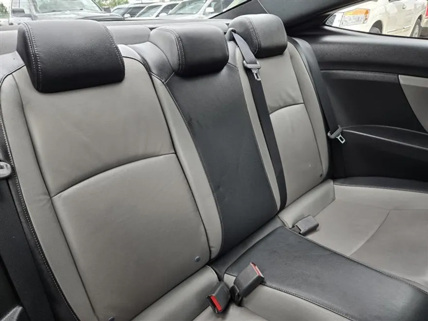 2017 Honda Civic EX-L photo 24