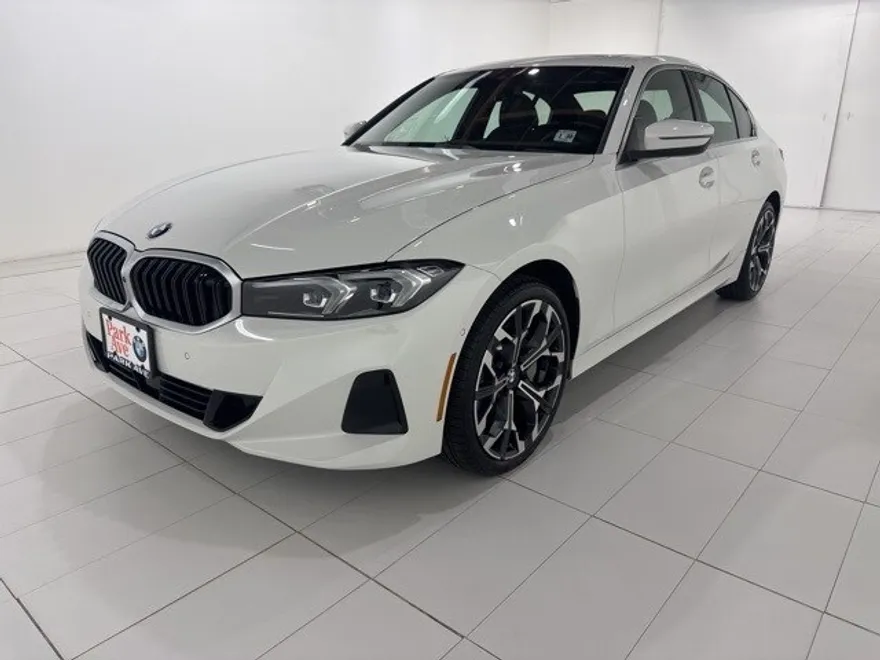 2025 Bmw 330i xDrive Sedan photo 1