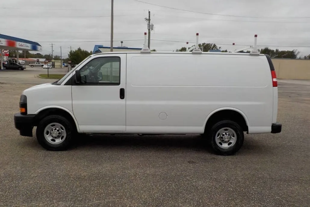 2020 Chevrolet Express 2500 Cargo Van photo 1