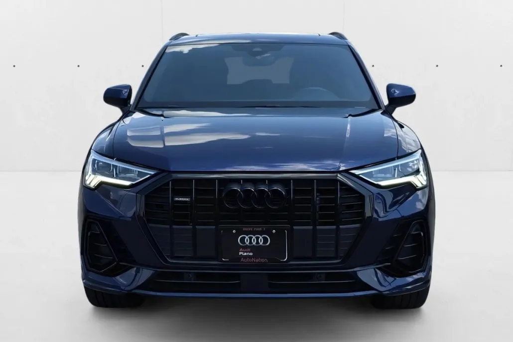 2023 Audi Q3 S line Premium photo 1