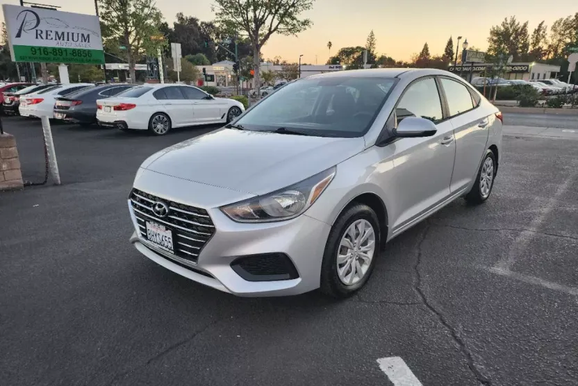 2019 Hyundai Accent SE photo 1
