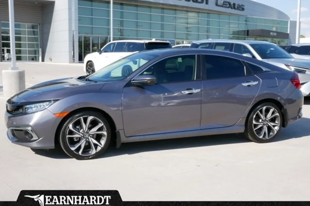 2020 Honda Civic Touring photo 1