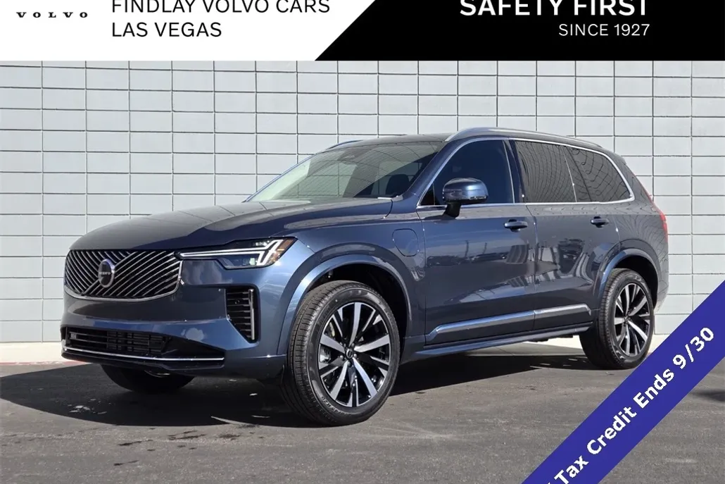 2025 Volvo XC90 T8 Core photo 1