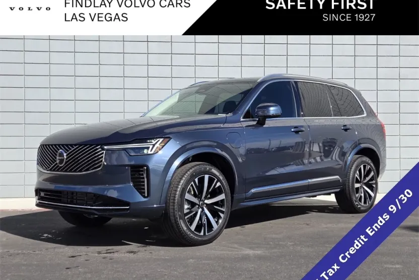 2025 Volvo XC90 T8 Core photo 1