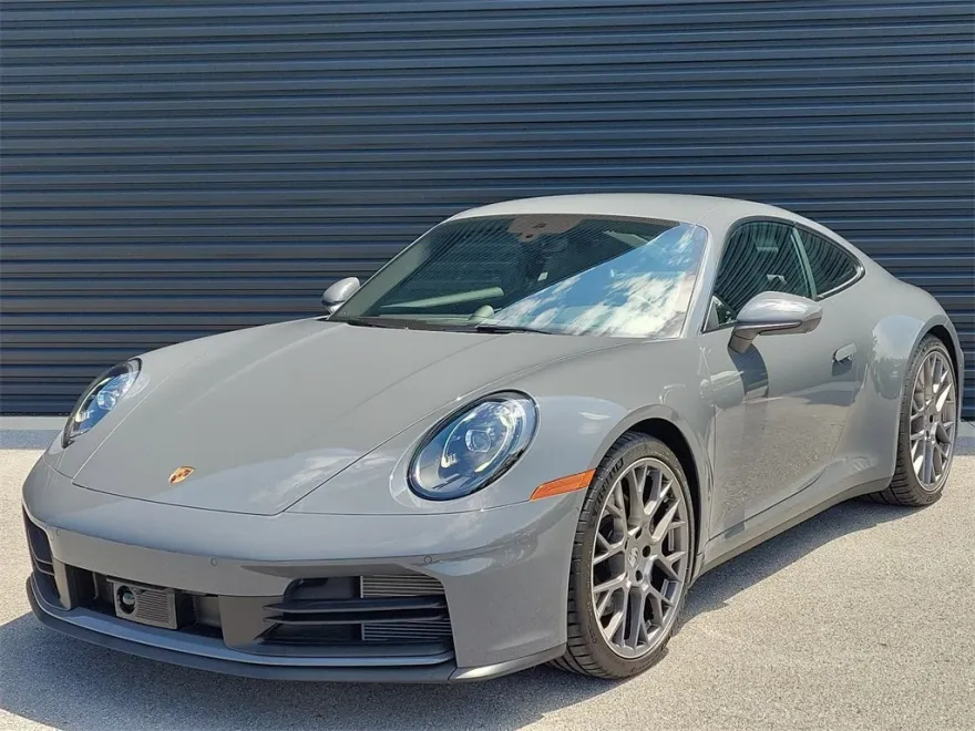 2025 Porsche 911 photo 1
