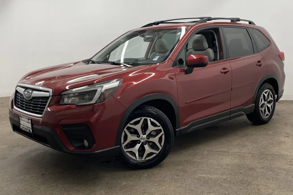 2021 Subaru Forester Premium photo 1