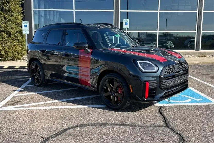 2025 Mini Countryman ALL4 John Cooper Works photo 1