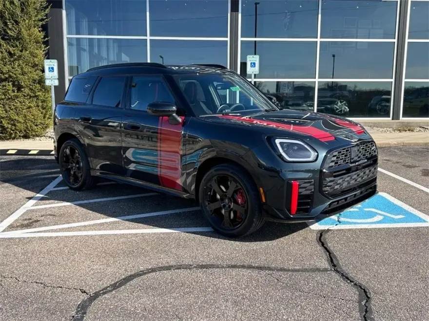 2025 Mini Countryman ALL4 John Cooper Works photo 1