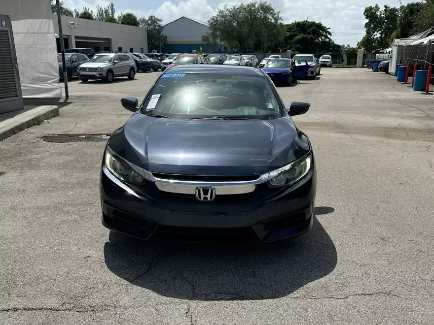 2017 Honda Civic LX photo 1