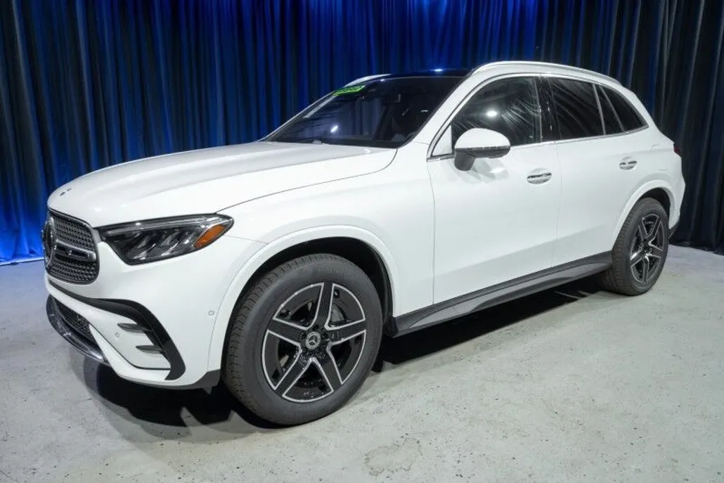 2026 Mercedes Benz GLE 350 4MATIC photo 1