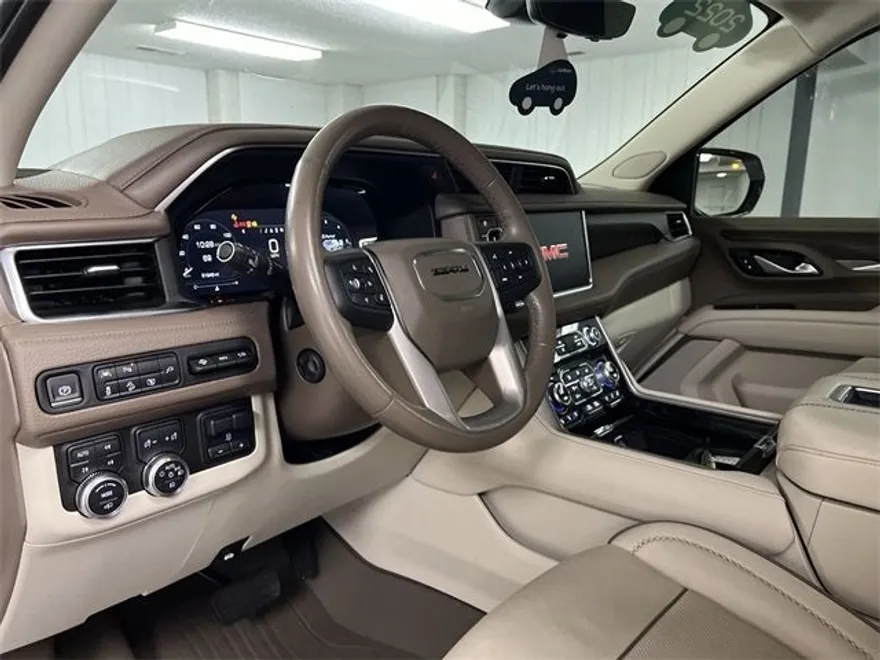2022 Gmc Yukon XL Denali photo 1