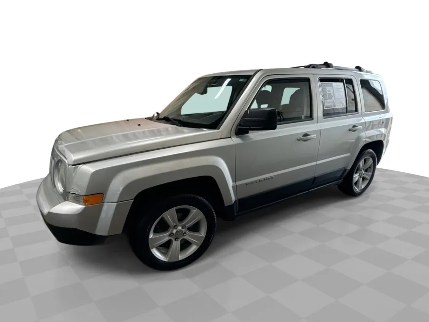 2014 Jeep Patriot Latitude photo 1