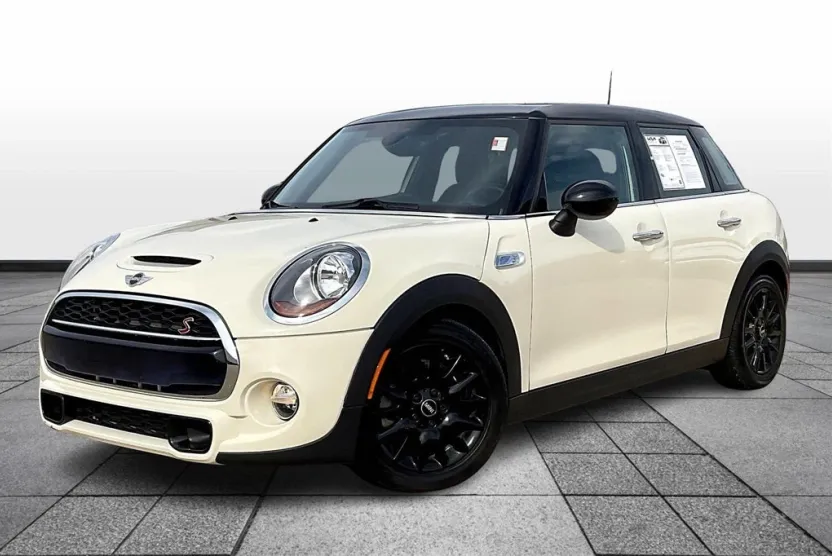 2016 Mini Cooper 4 Door Hardtop S photo 1
