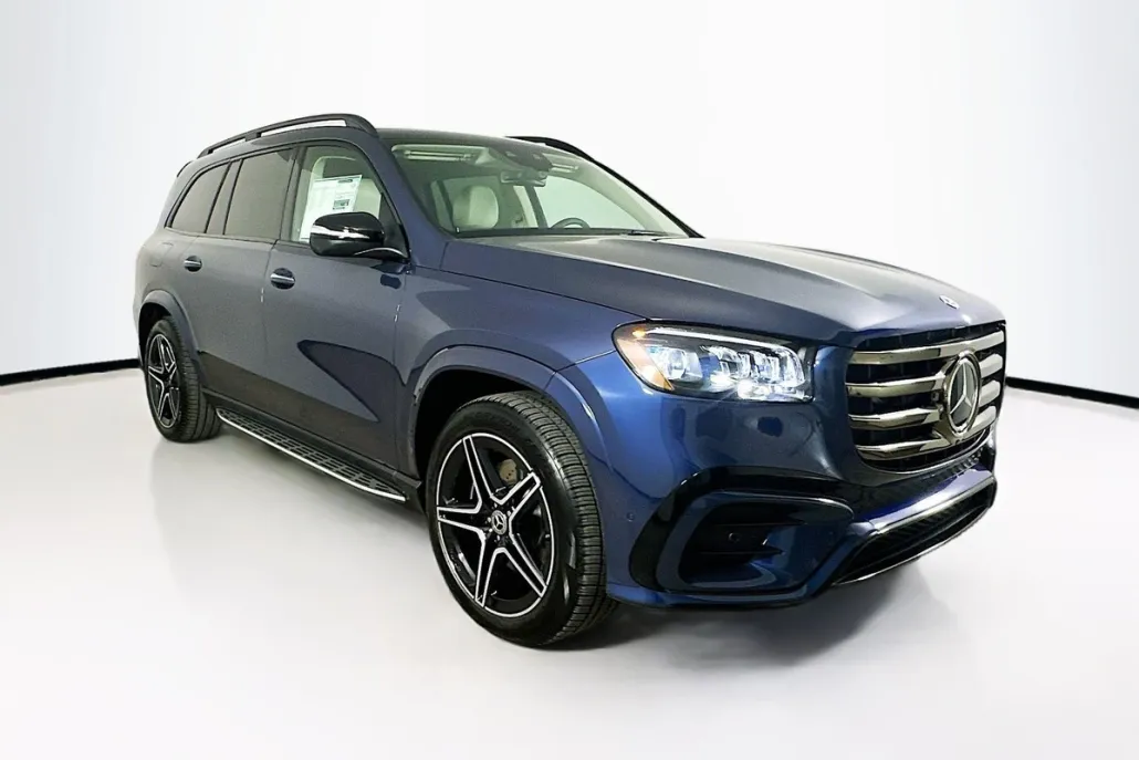 2026 Mercedes Benz GLS 450 4MATIC photo 1