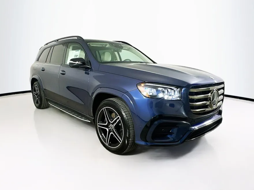 2026 Mercedes Benz GLS 450 4MATIC photo 1