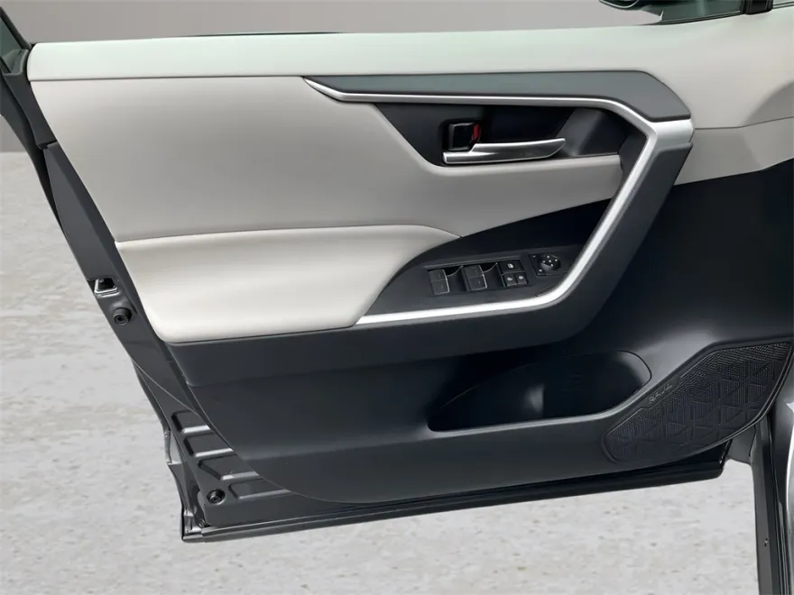 2023 Toyota RAV4 XLE photo 1