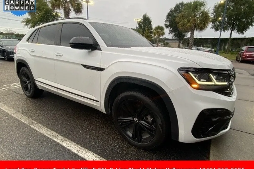 2023 Volkswagen Atlas Cross Sport V6 SEL R-Line photo 1