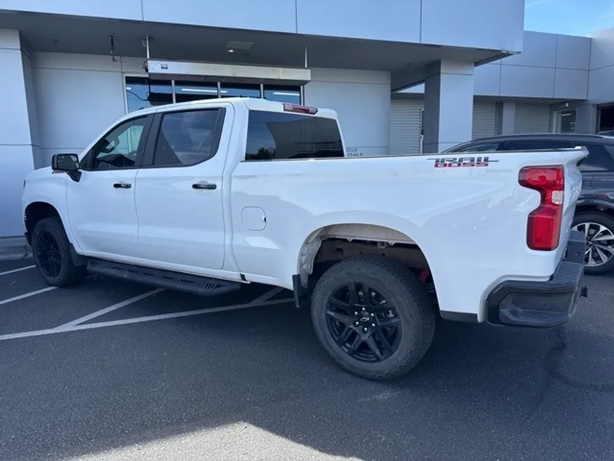 2024 Chevrolet Silverado 1500 LT Trail Boss photo 1