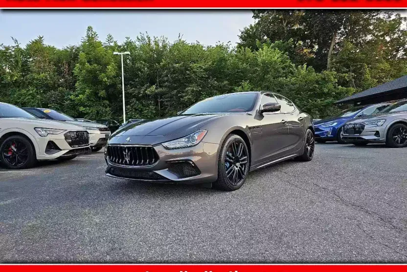 2022 Maserati Ghibli Modena photo 1