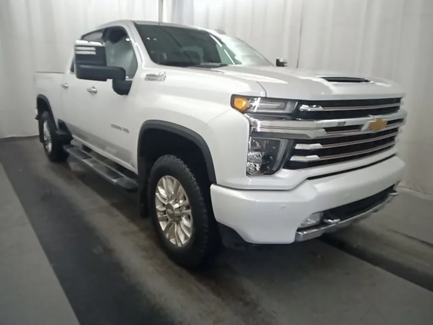 2023 Chevrolet Silverado 3500HD High Country photo 1