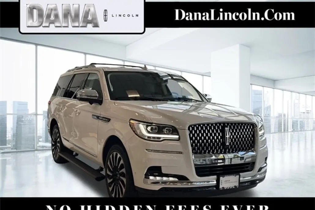 2023 Lincoln Navigator Black Label photo 1