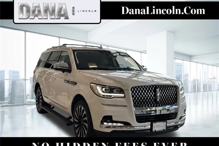 2023 Lincoln Navigator Black Label photo 1