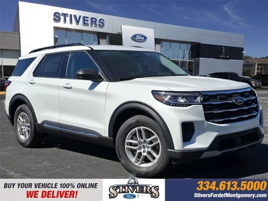 2025 Ford Explorer photo 1