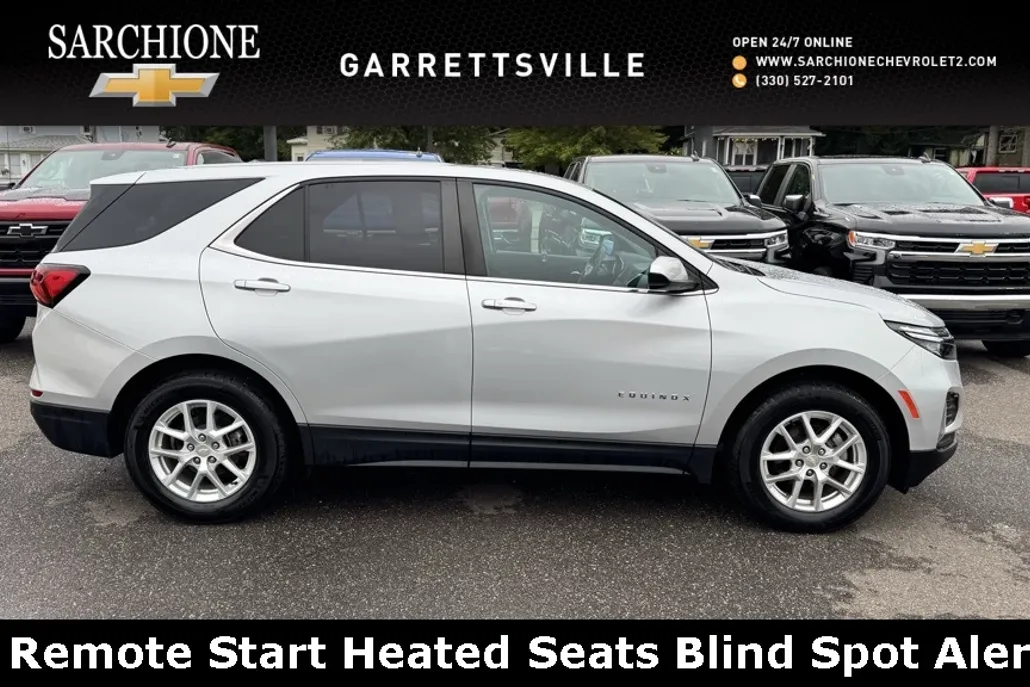 2022 Chevrolet Equinox LT photo 1