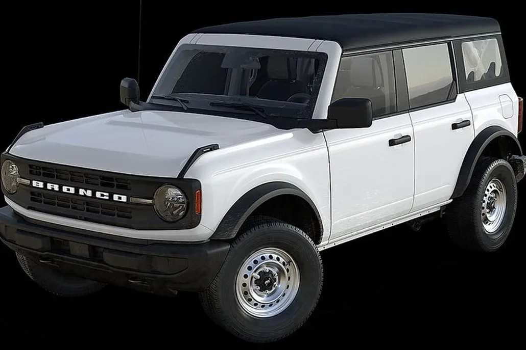 2025 Ford Bronco Base photo 1
