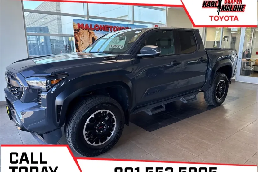 2024 Toyota Tacoma photo 1