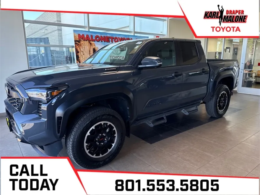 2024 Toyota Tacoma photo 1