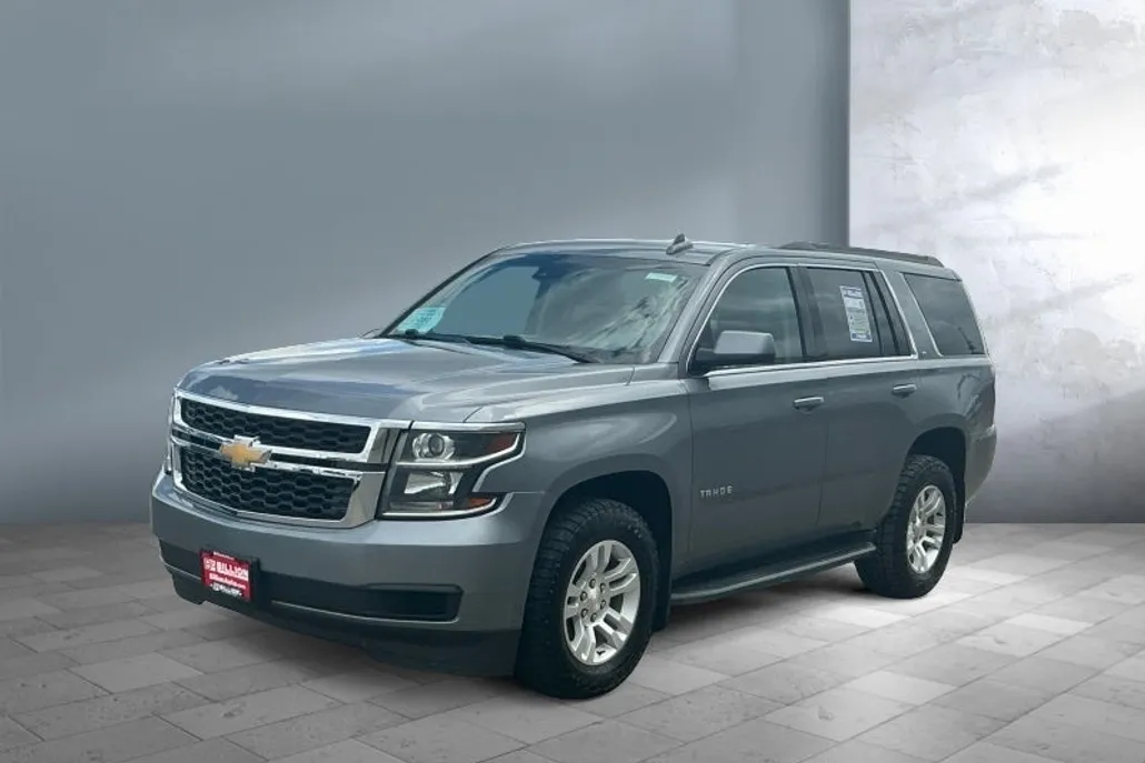 2019 Chevrolet Tahoe LT photo 1