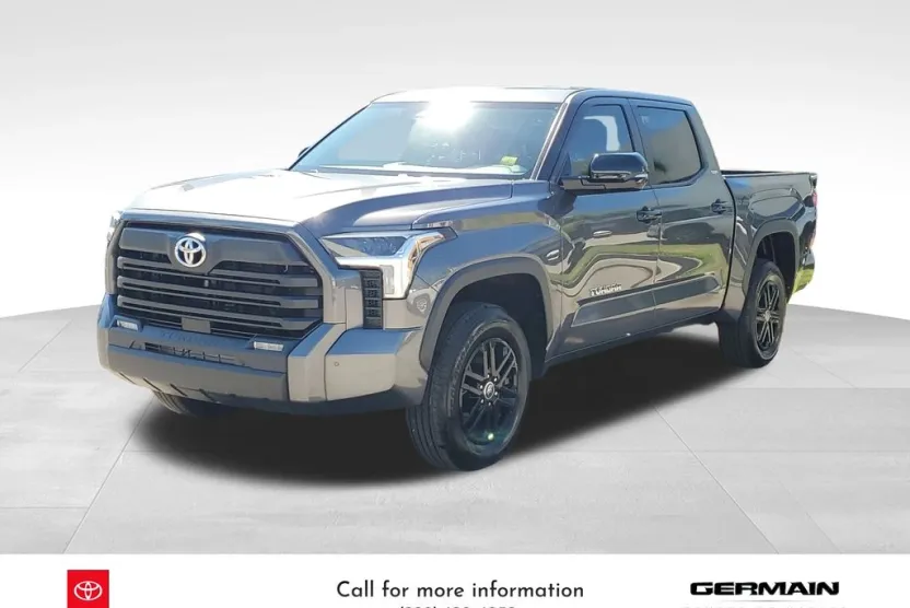 2024 Toyota Tundra SR5 photo 1