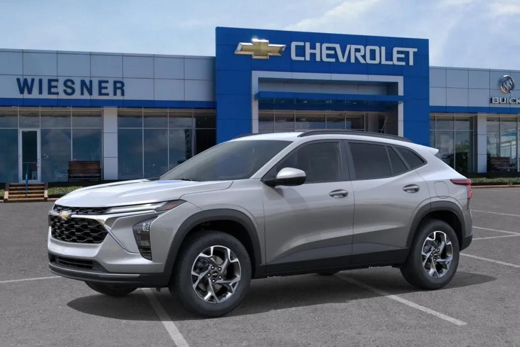 2026 Chevrolet Trax LT photo 1