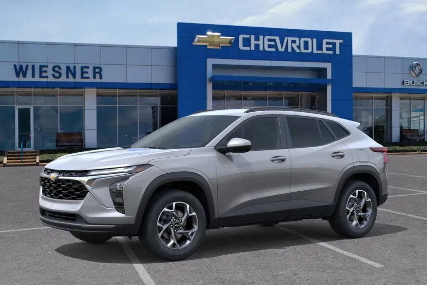 2026 Chevrolet Trax LT photo 1