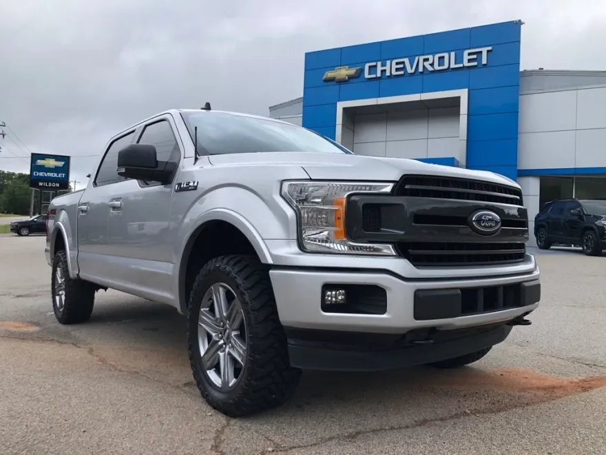 2019 Ford F-150 XLT photo 1