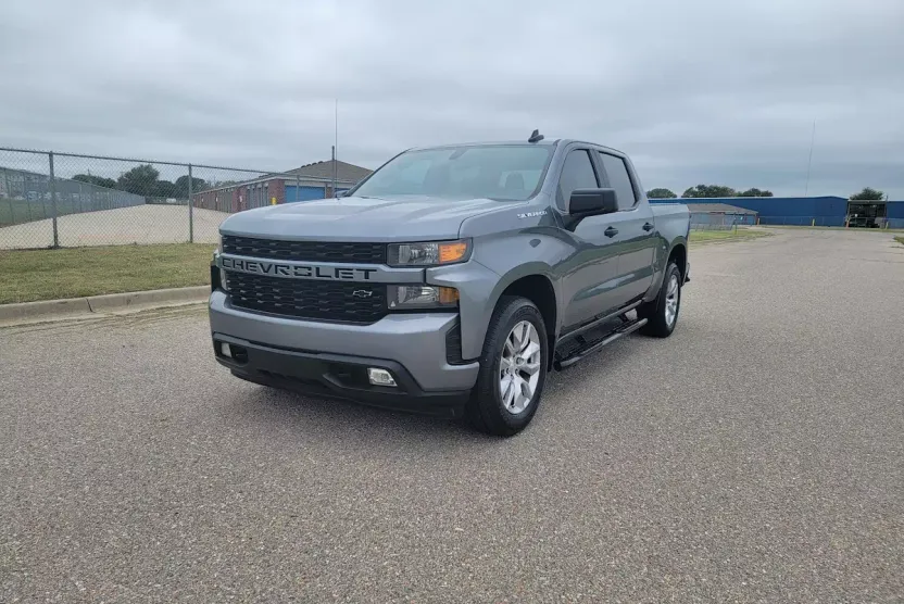2021 Chevrolet Silverado 1500 Custom photo 1