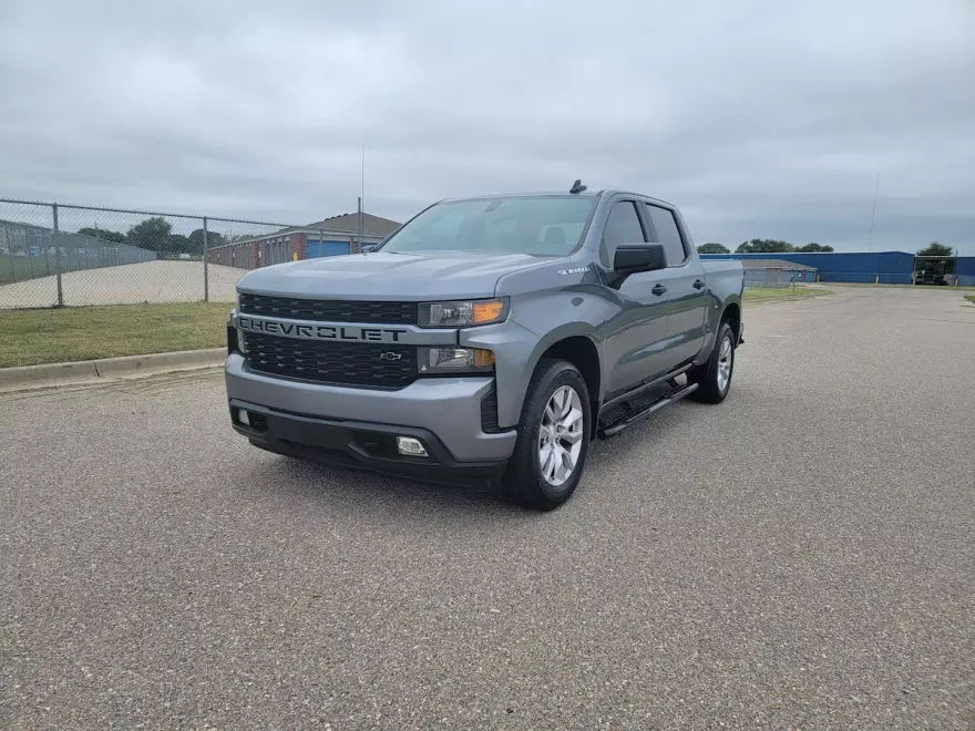2021 Chevrolet Silverado 1500 Custom photo 1