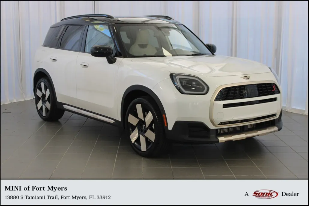 2025 Mini Countryman S ALL4 photo 1