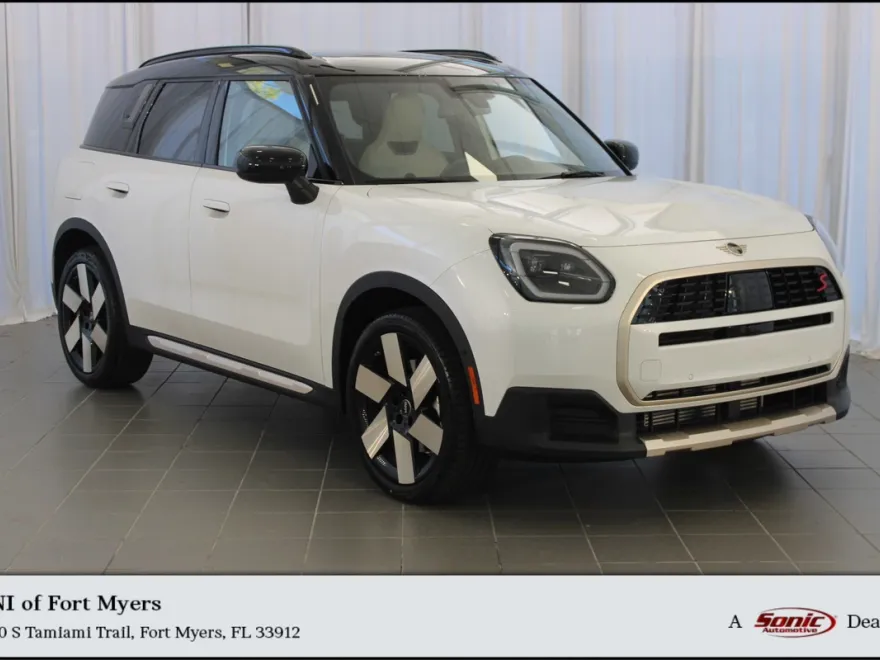 2025 Mini Countryman S ALL4 photo 1