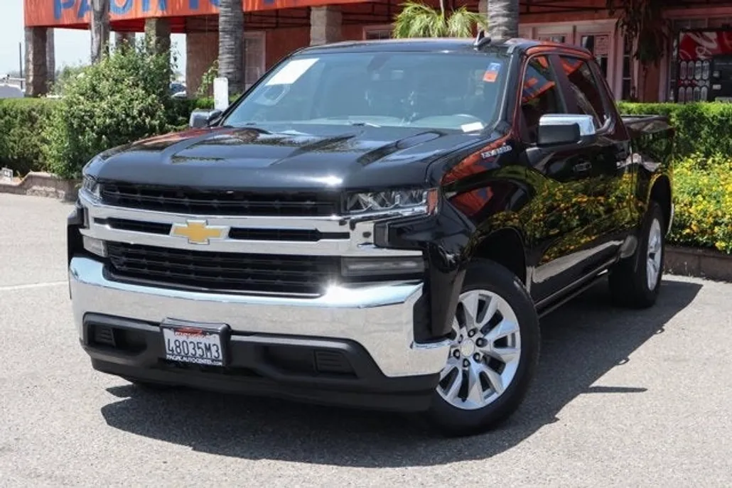 2019 Chevrolet Silverado 1500 LT photo 1