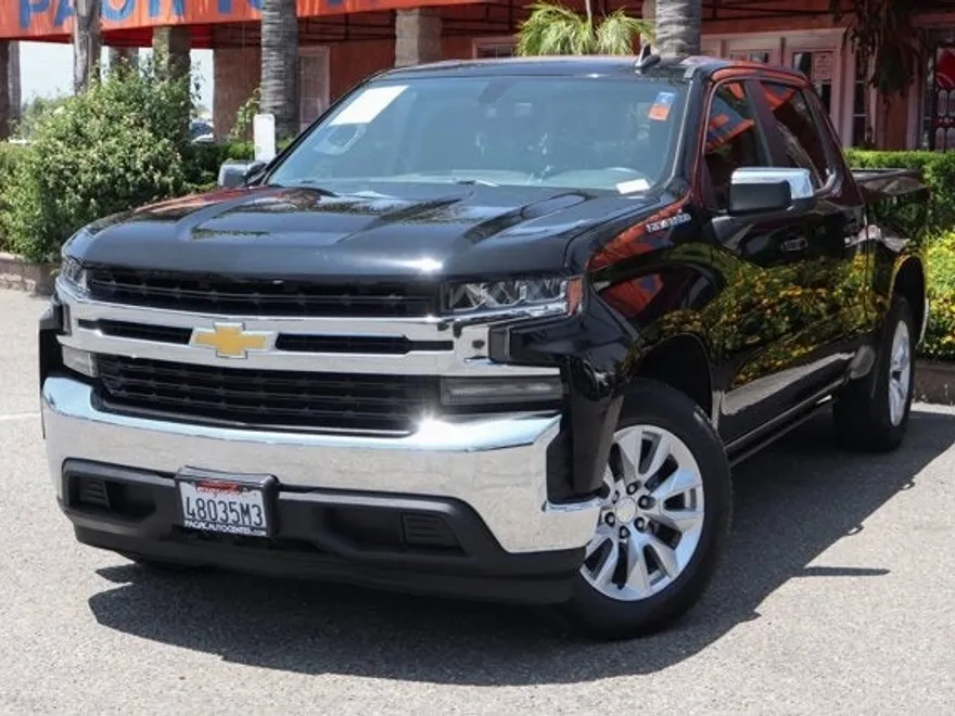2019 Chevrolet Silverado 1500 LT photo 1
