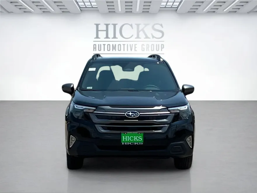 2025 Subaru Forester Premium photo 1