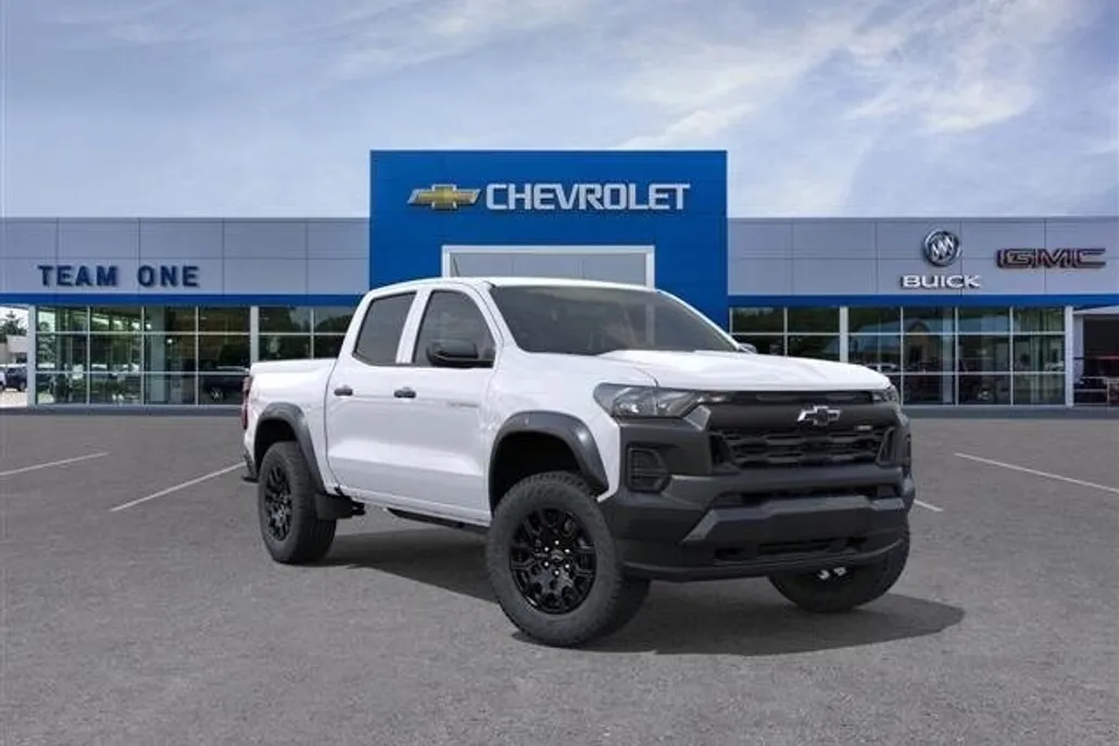 2026 Chevrolet Colorado Trail Boss photo 1